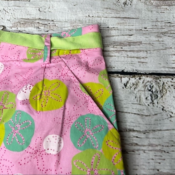 Lilly Pulitzer Printed Shorts Size 4 - Picture 10 of 11